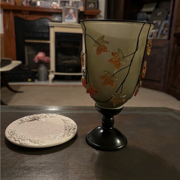 Other - Elegant Black and Gold Leaf Accent Candle Holder